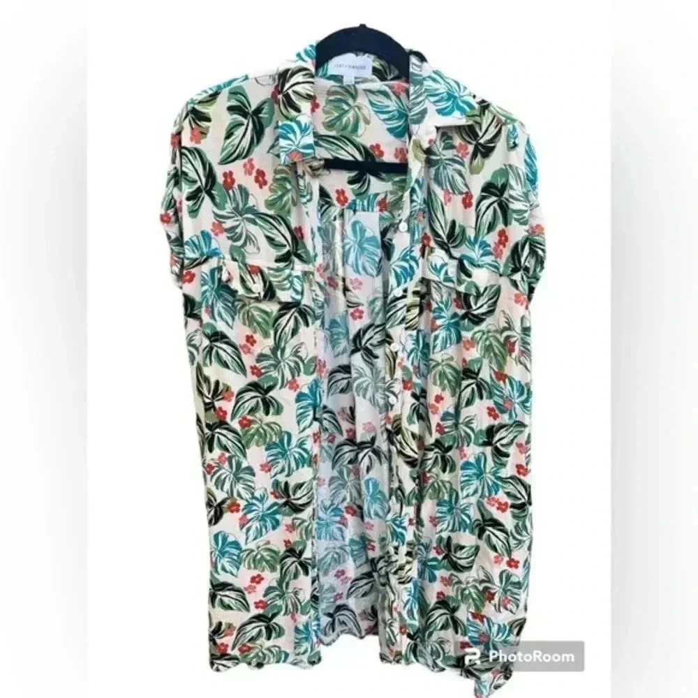 Tropical Print Short Sleeve Button-Up Shirt Hawaiian Monstera Leaf Pattern D13